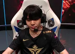 Rookie在TL比赛中惊险取胜，赛事规则更新引发热议！