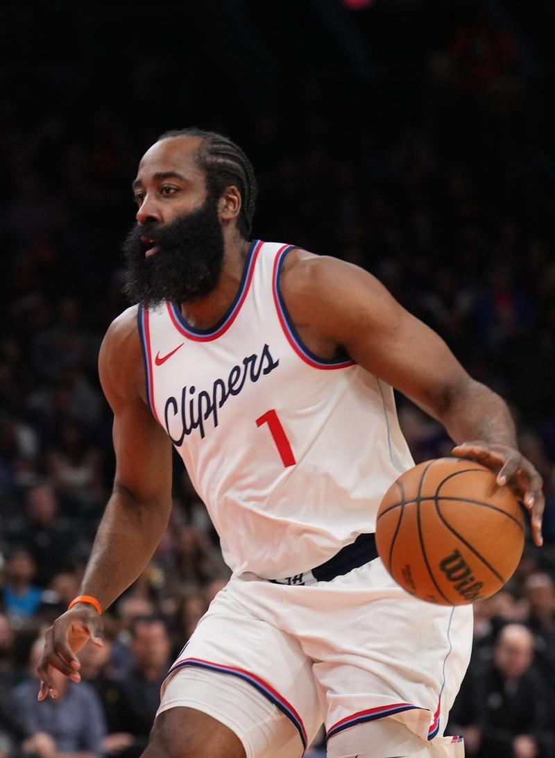 杜兰特迎来二十赛季高光表现，快船球迷沸腾！