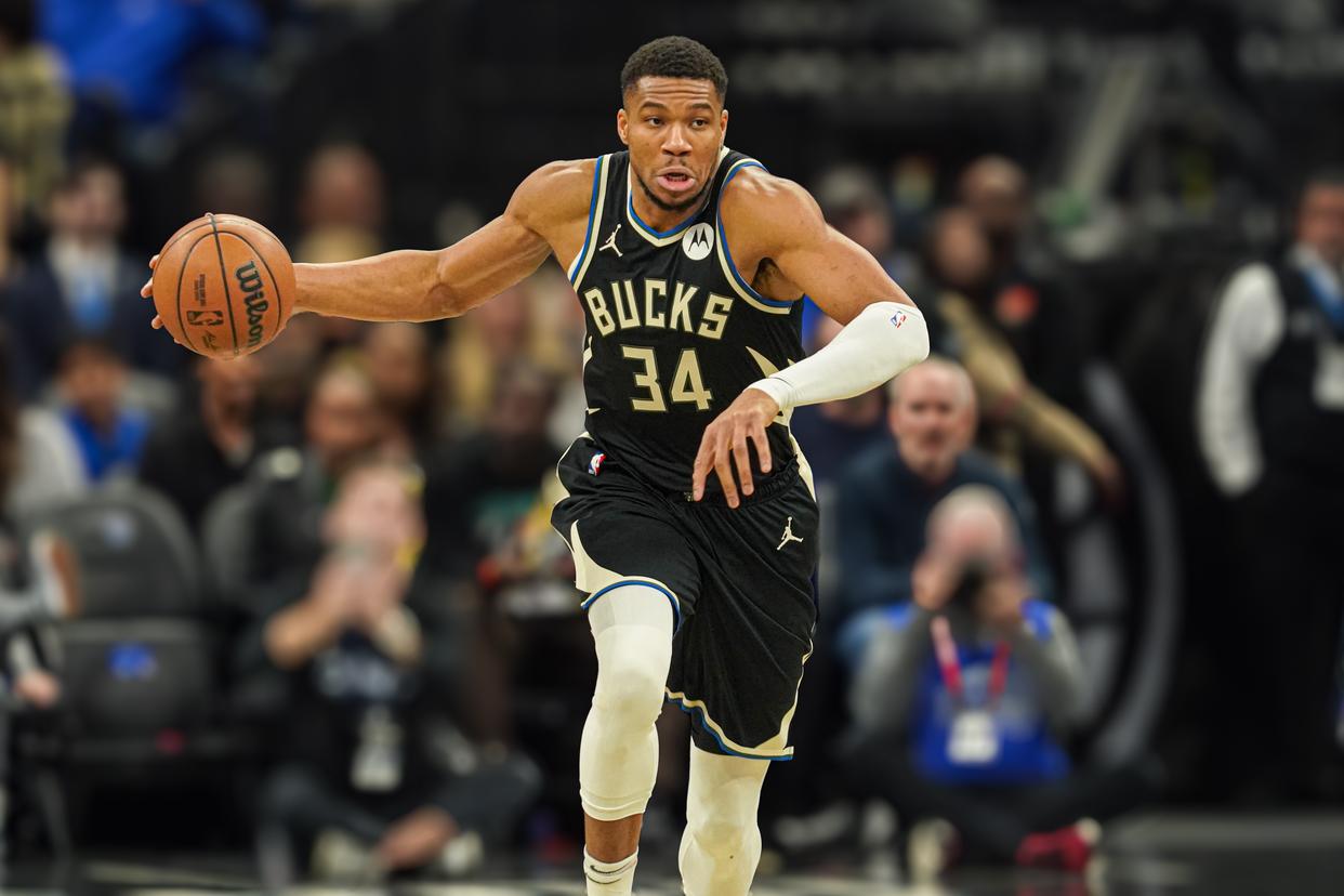 字母哥在西班牙队比赛中赛况扑朔迷离，突破纪录引发热议！