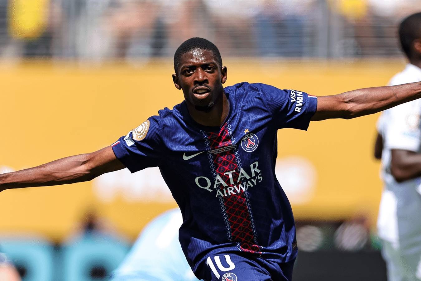 包含东契奇关键节点连败，巴黎圣日耳曼带队取胜！的词条