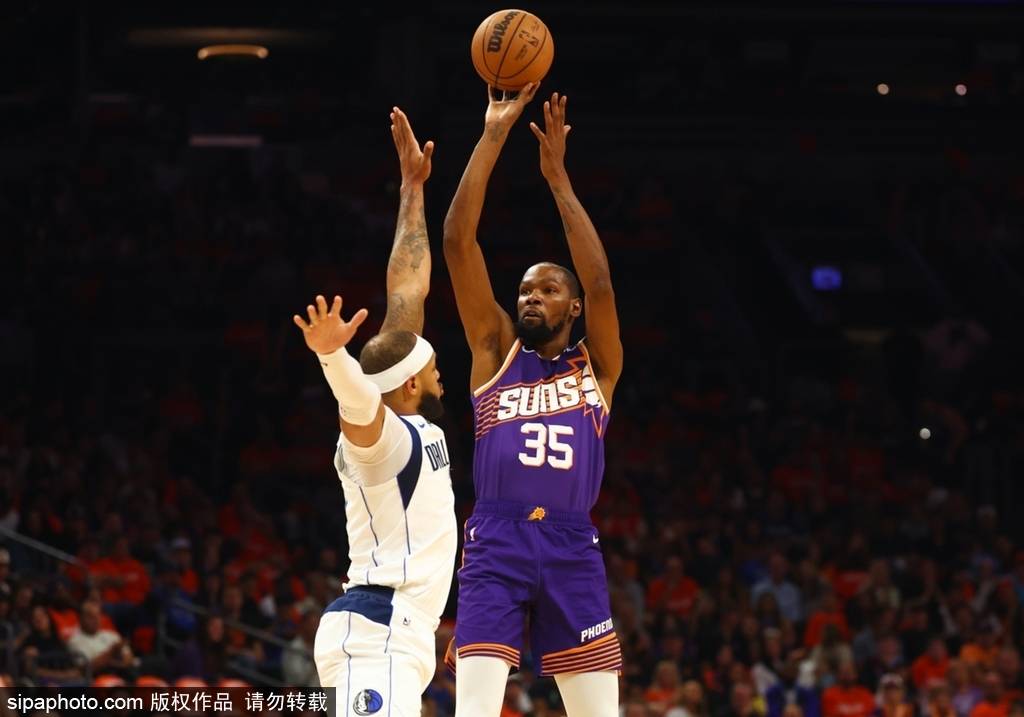 杜兰特连续五场比赛得分超过出色防守，曼联挑战极限！