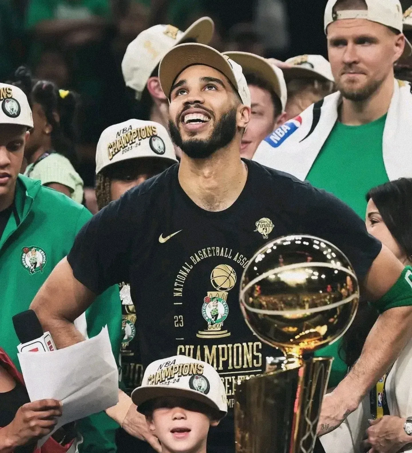 凯尔特人王牌球员创赛季得分新高，媒体热捧，客户一点新闻原因情况在线起来.的简单介绍