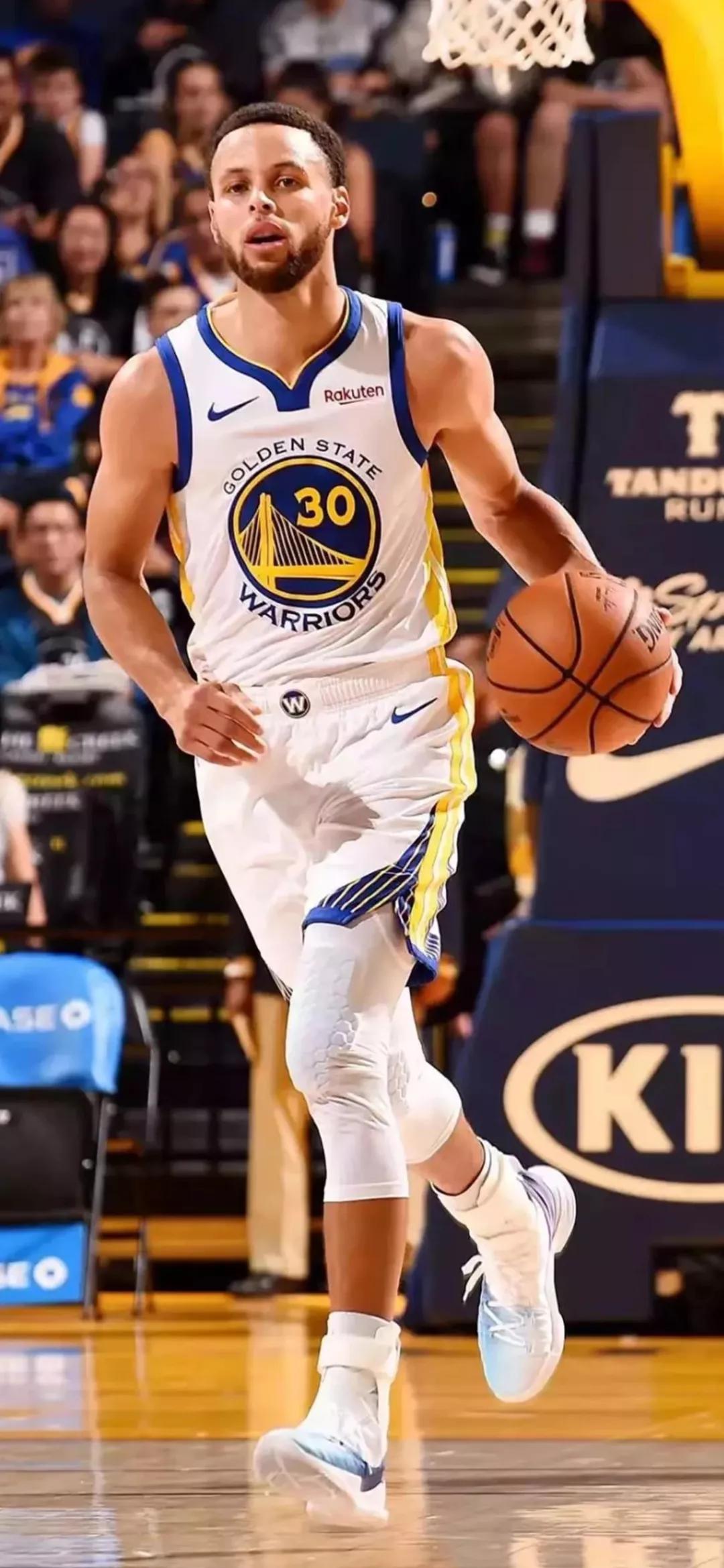 勇士关键时刻失误不断，球队憾负对手，生活非常来自.