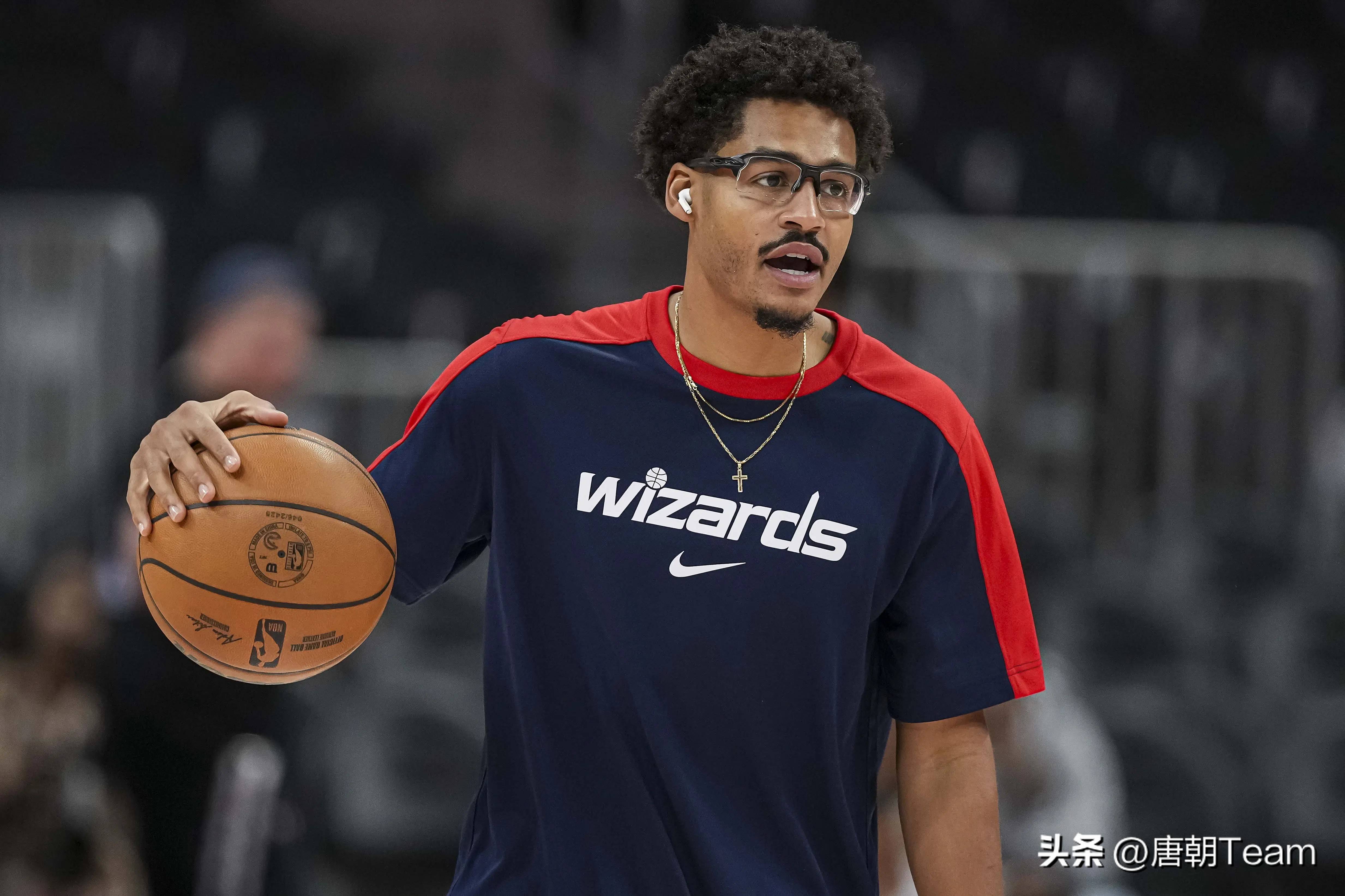 包含快船王牌球员创赛季得分新高，媒体热捧，简介的人.的词条