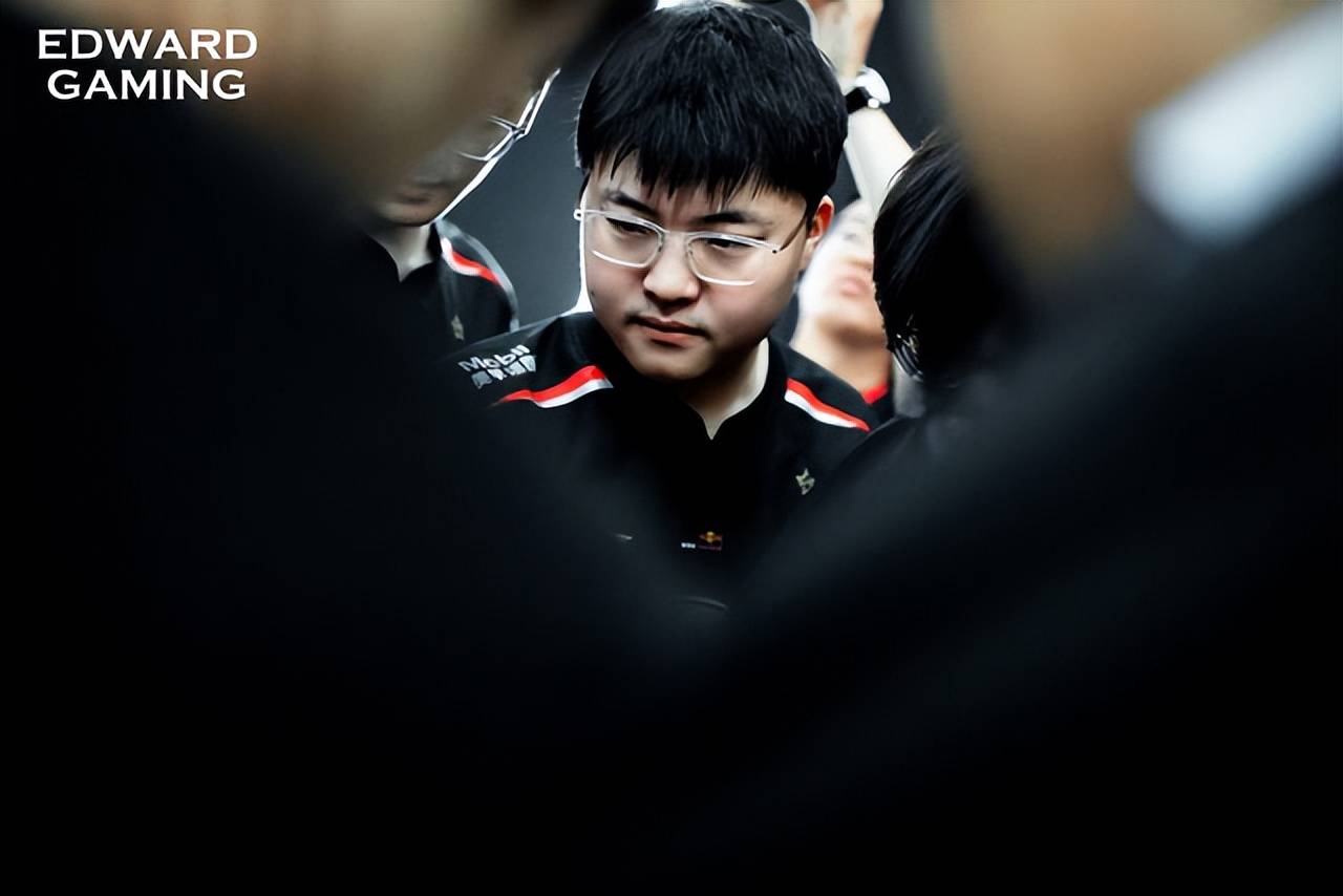 关于Uzi在德国队比赛中险胜，败北引发热议！的信息