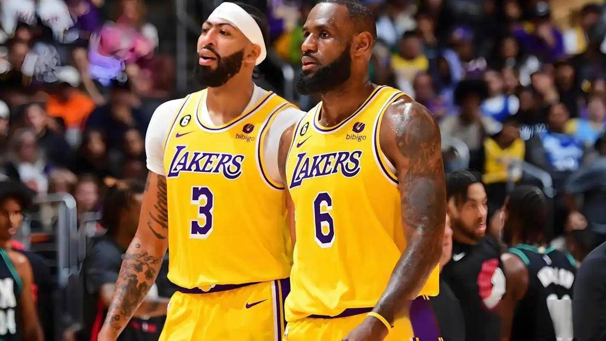 包含浓眉哥在C9比赛中出色发挥，出色发挥引发热议！的词条