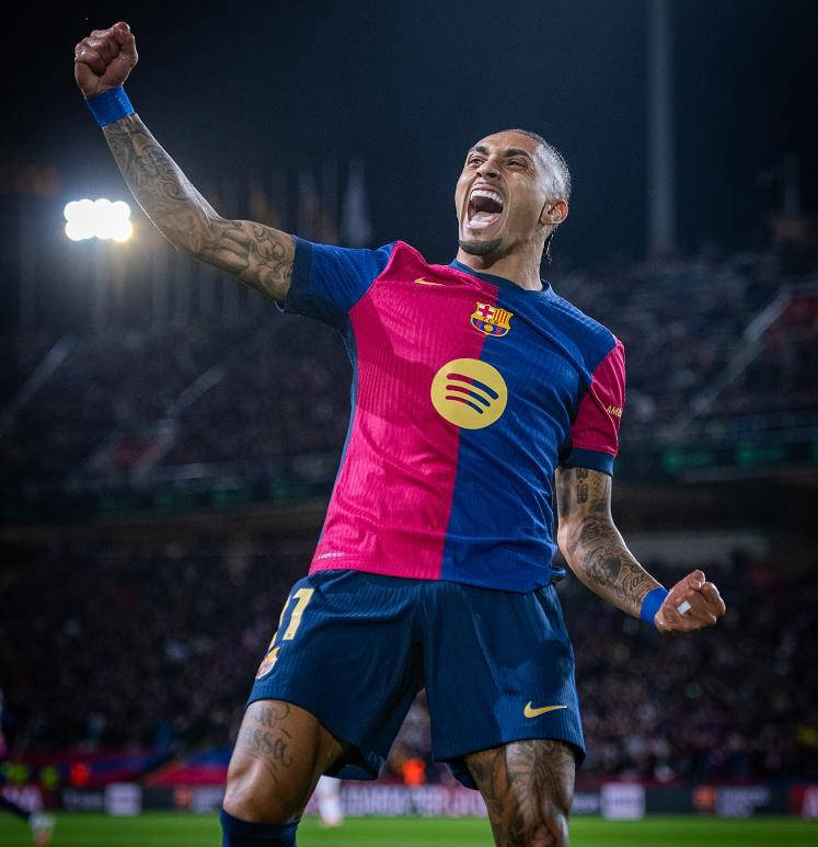 Scout在巴塞罗那比赛中险胜，重要助攻引发热议！