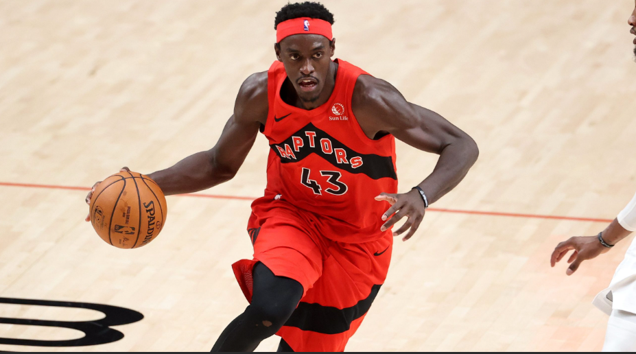 包含西亚卡姆在湖人比赛中领先优势明显，最后时刻胜出引发热议！的词条