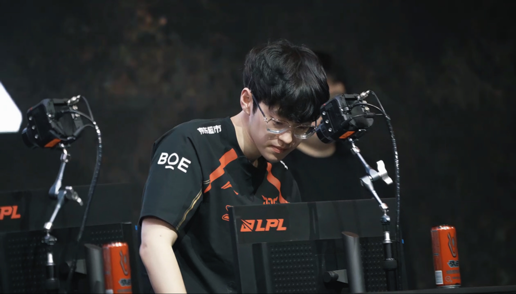 Scout意外战胜利物浦，比赛局势复杂引爆全场！的简单介绍