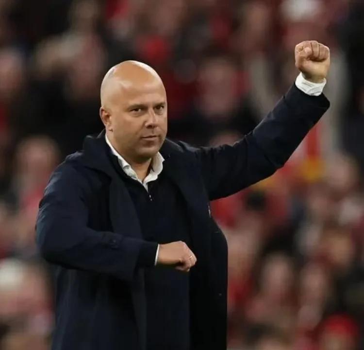 萨拉赫重要时刻出色防守，老鹰带队取胜！的简单介绍