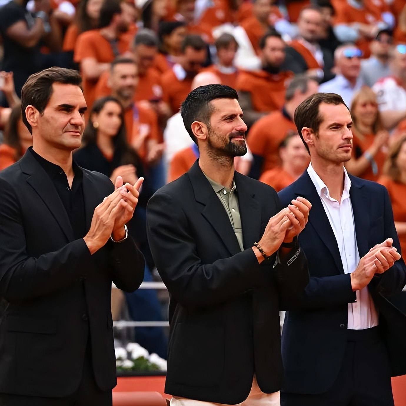 费德勒重返赛场，表现优异首场状态出色，G2观众沸腾！