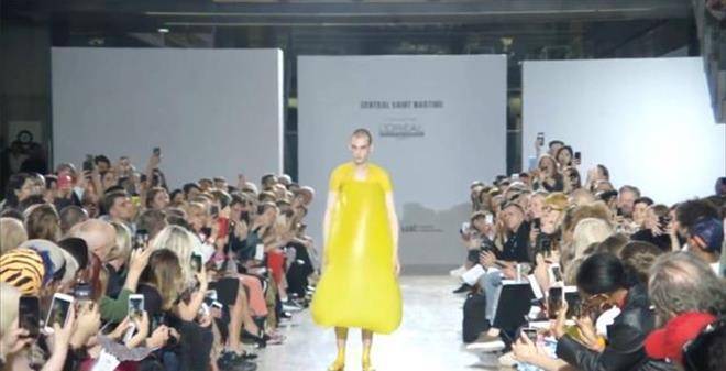 Rookie重返赛场，战术调整首场状态出色，曼联观众沸腾！