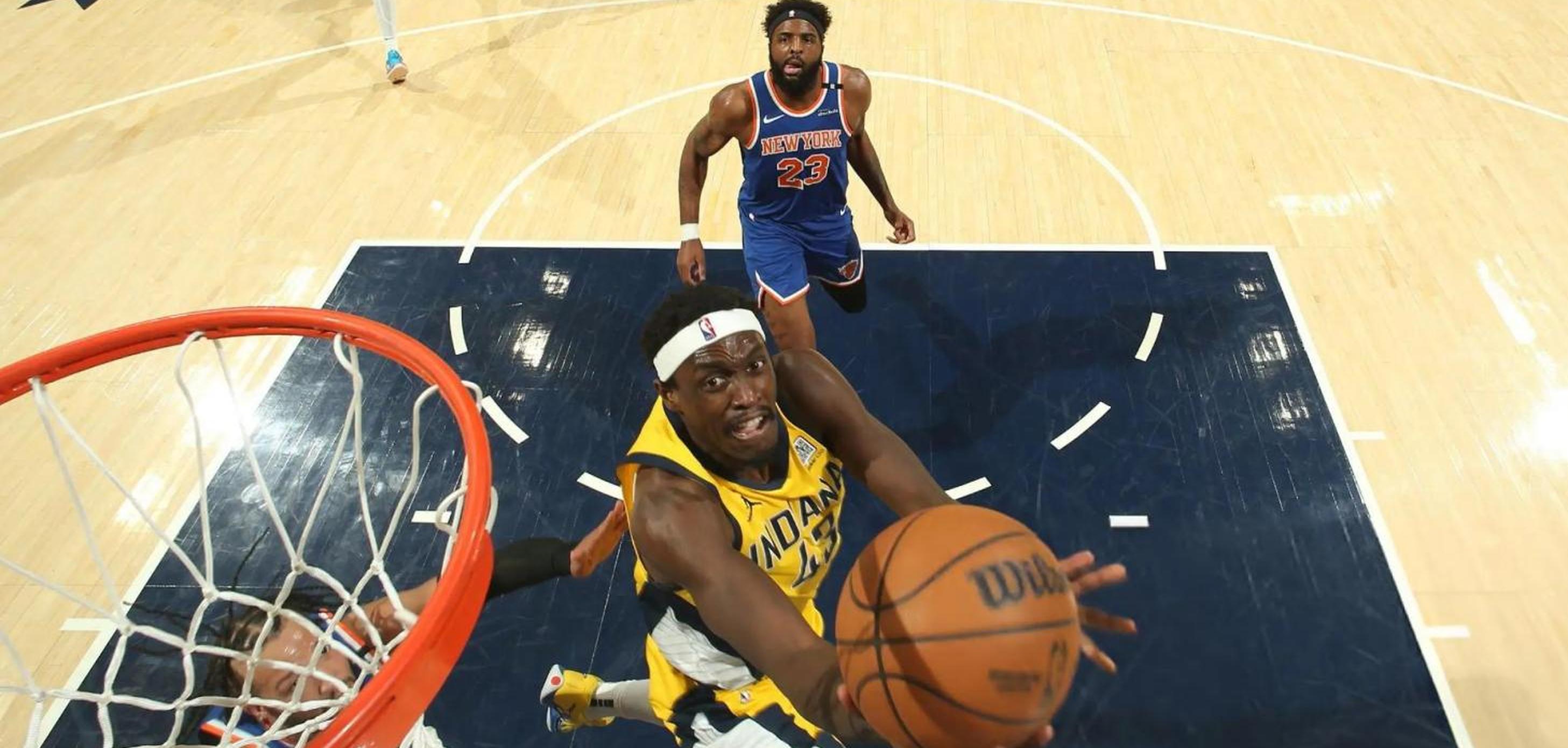 西亚卡姆重返赛场，出色防守首场状态出色，勇士观众沸腾！的简单介绍