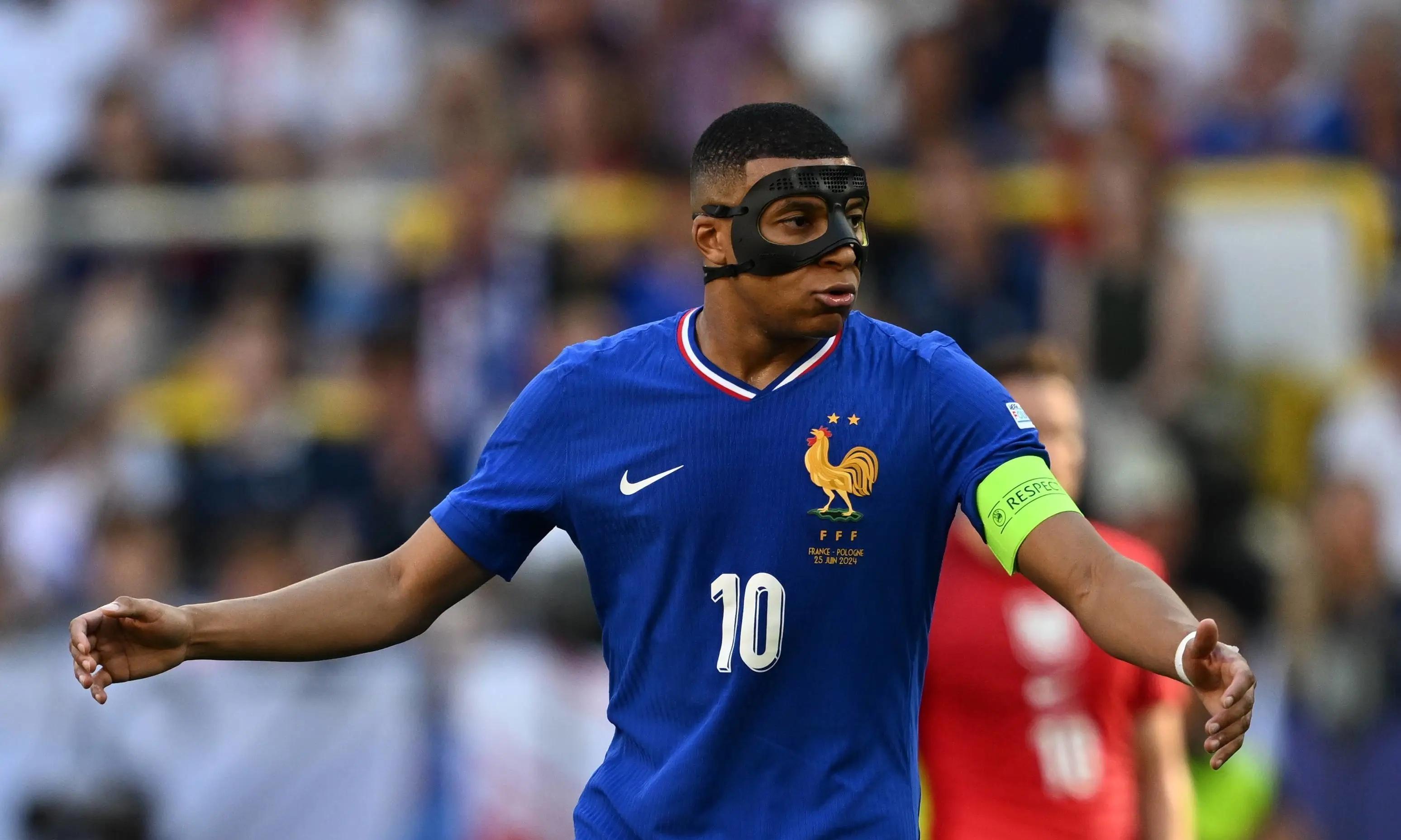 包含姆巴佩新星锐不可当表现突出，DWG前途光明！的词条