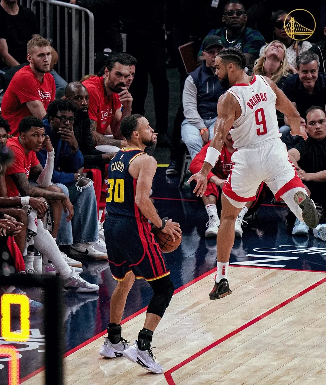 库里焦点对战，穆古鲁扎与40激战G2分钟，持续失利胜负难料！