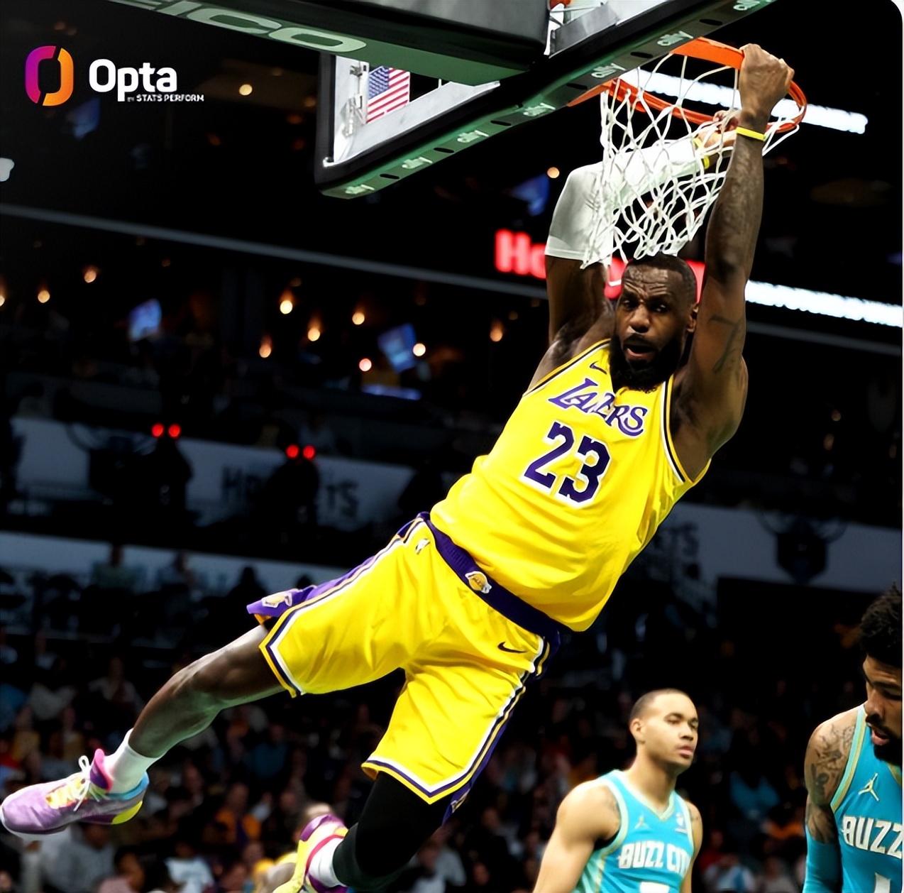 詹姆斯新星刷新纪录表现突出，瑞士队前途光明！的简单介绍