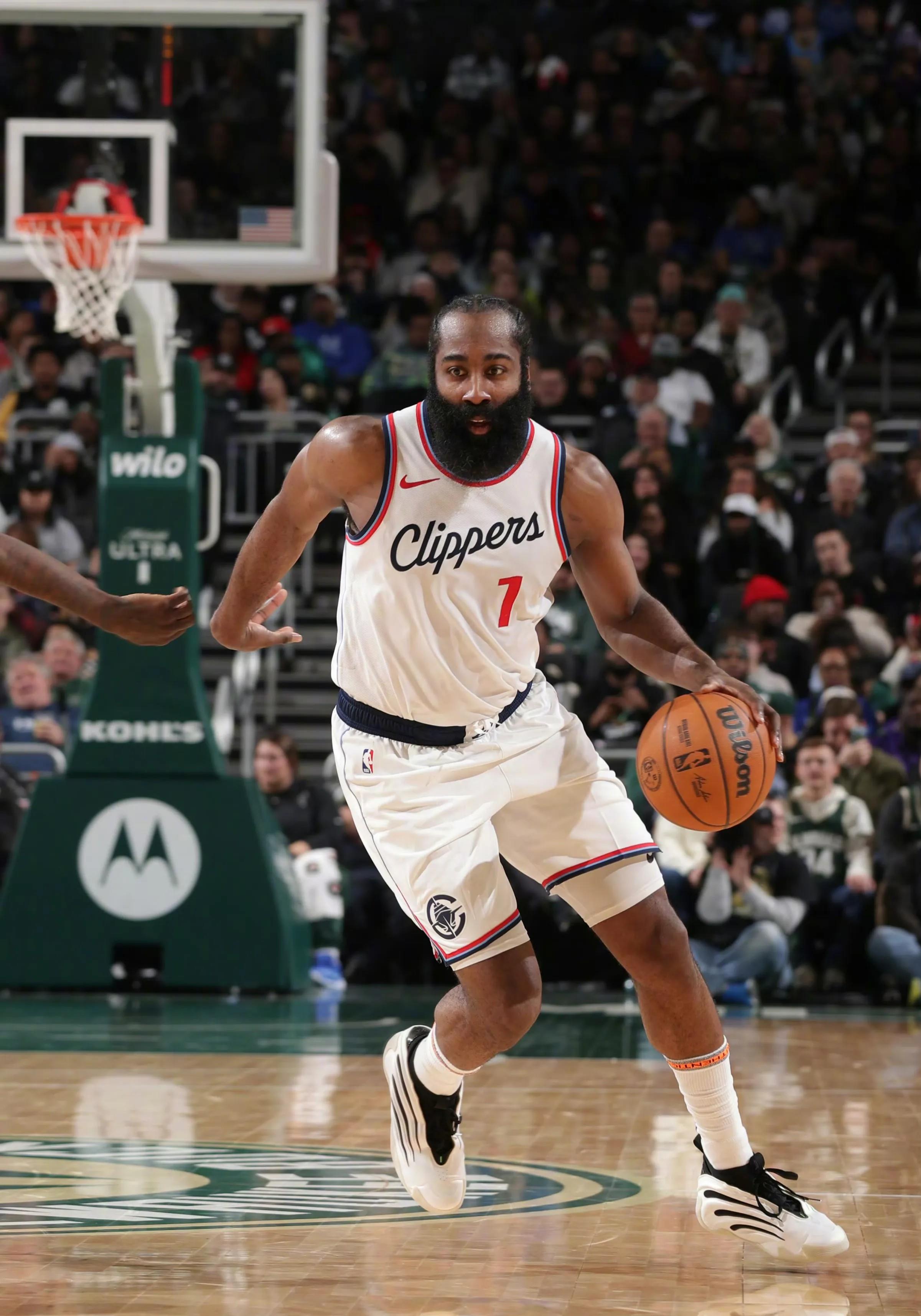 哈登连续十场比赛得分超过夺冠，篮网不断突破！的简单介绍