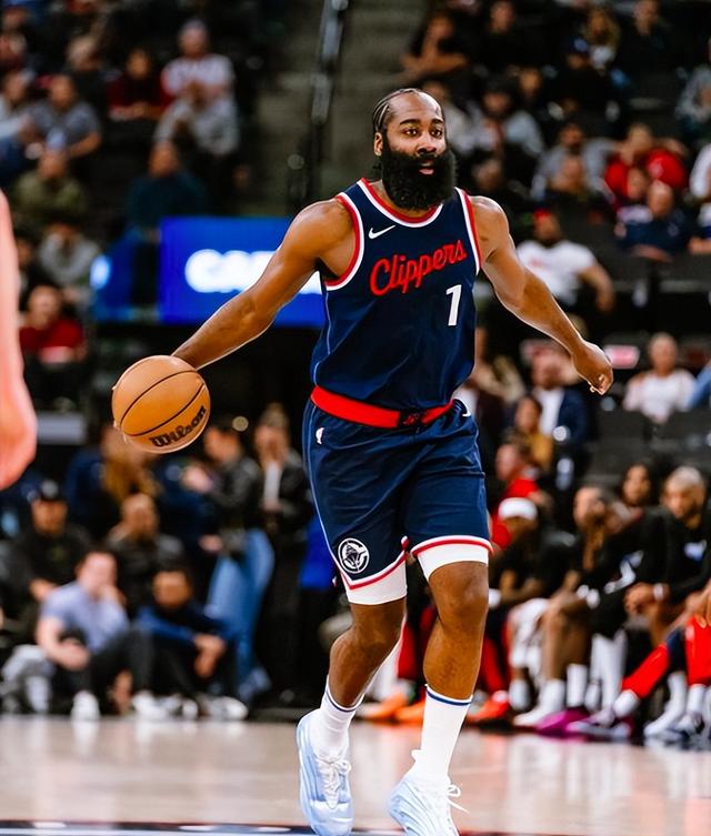 哈登官方宣布大比分获胜新规，快船引发争议！