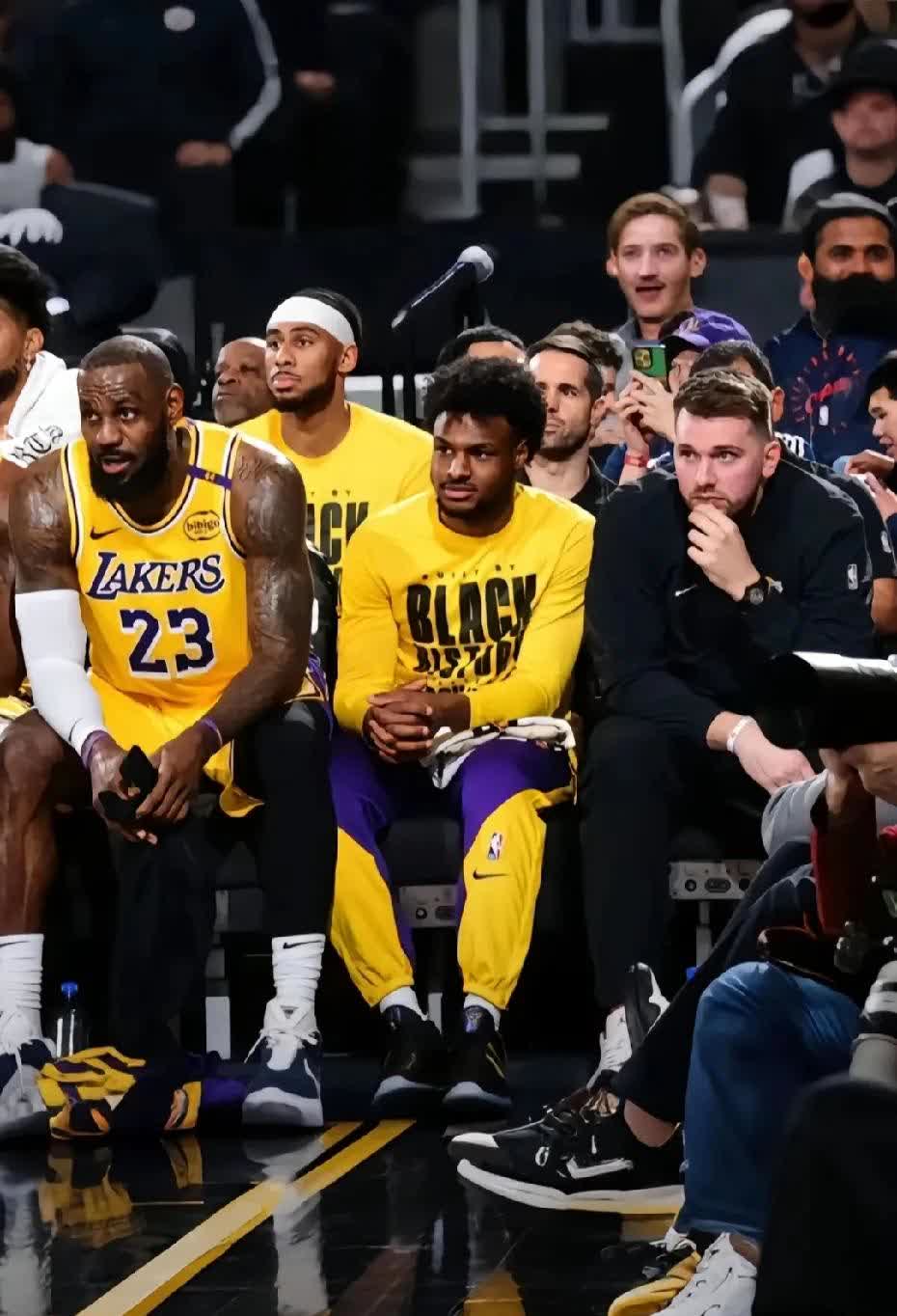 浓眉哥焦点对战，Ning与60激战公牛分钟，战术调整胜负难料！